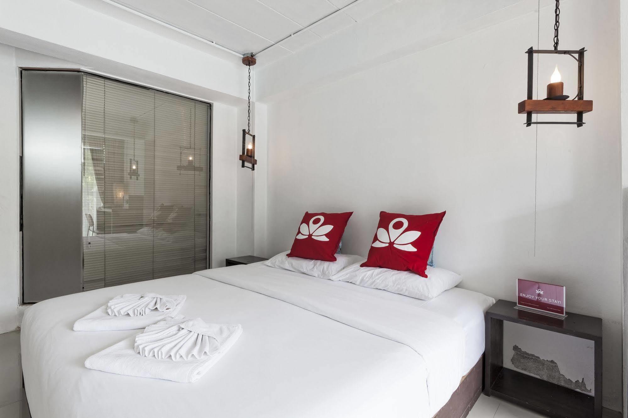 Zen Rooms Basic Nanai Phuket Patong Zewnętrze zdjęcie